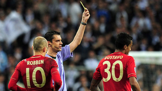 Juve-Bayern: Thảm họa thẻ phạt của Hùm xám Juve-Bayern: Thảm họa thẻ phạt của Hùm xám