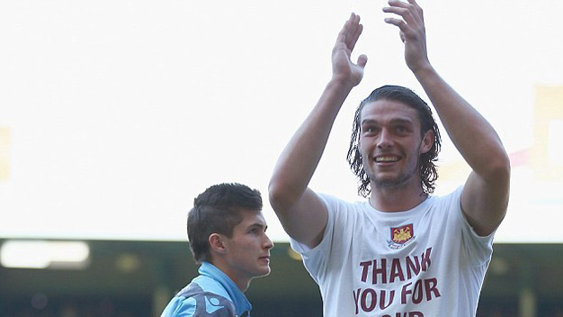 Carroll hoàn tất kiểm tra y tế để gia nhập West Ham với phí kỷ lục