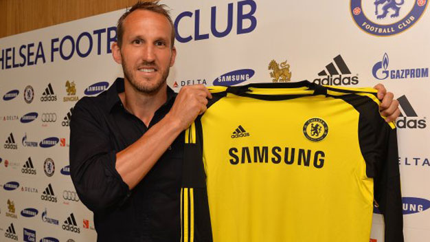 Chelsea ký hợp đồng với Schwarzer