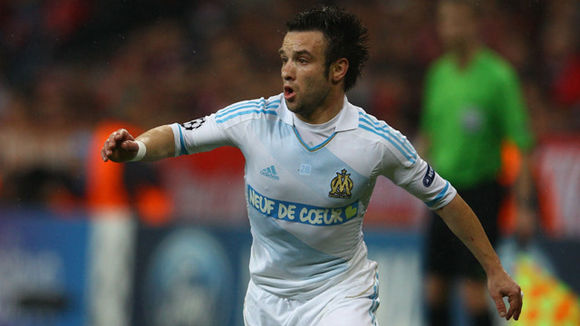 Barca theo đuổi Valbuena