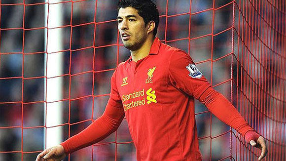 Suarez đi du đấu cùng Liverpool