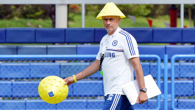 Lăng kính: Chờ Mourinho toàn năng