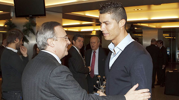 Perez muốn Ronaldo gia hạn đến 2018