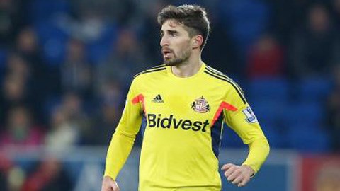 Sunderland tá hỏa vì Borini đột quỵ trong đường hầm