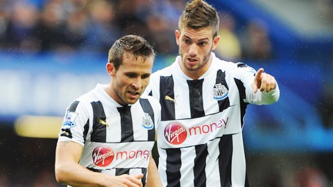 Arsenal “đánh cả cụm” Cabaye - Santon