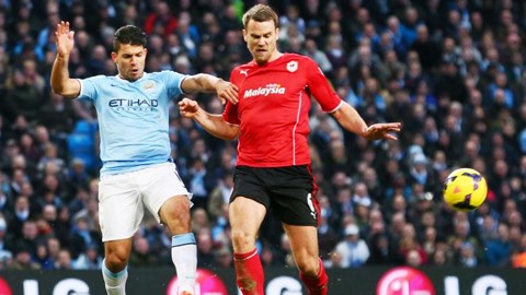 Man City 4-2 Cardiff: Mở tiệc cùng Aguero