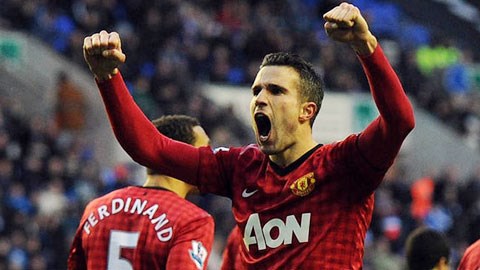 Robin van Persie trở lại Arsenal: “Thánh” hóa “quỷ”