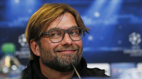 Ai có thể ghét Klopp? Ông biến buổi họp báo thành màn hài kịch thú vị