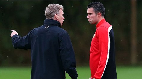 Tại sao Van Persie bị hạn chế khả năng dưới thời Moyes?