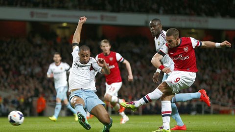 Arsenal 3-1 West Ham: Ngày của Podolski