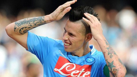 Hamsik đá trận 300 cho Napoli: Cháy hết mình và... ra đi!