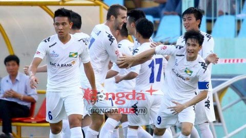 ĐT.LA 1-2 SLNA: Công Vinh khiến người Nghệ nức lòng ĐT.LA 1-2 SLNA: Công Vinh khiến người Nghệ nức lòng