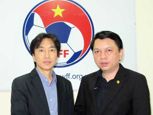 Phiêu lưu với tân HLV trưởng người Nhật - 1