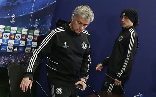 Chelsea: Cuộc cách mạng đang chờ Mourinho - 2