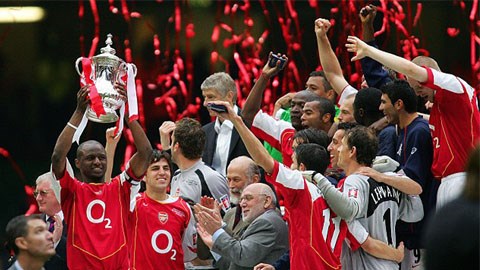 Thế giới thay đổi gì kể từ khi Arsenal lần cuối có danh hiệu?