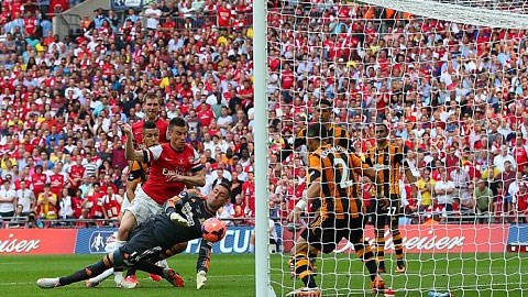 CK cúp FA, Arsenal 3-2 Hull: Pháo thủ giải khát danh hiệu