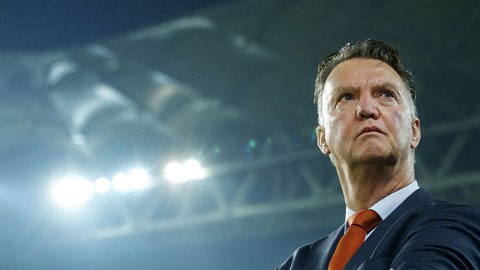Khi nào Van Gaal bắt đầu công việc tại M.U?