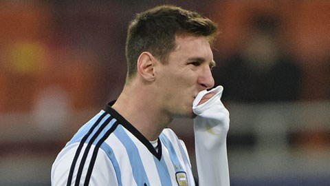 Vì sao Messi hay bị nôn khan? Vì sao Messi hay bị nôn khan?
