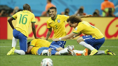 Brazil 3-1 Croatia: Neymar kéo Selecao ngược dòng