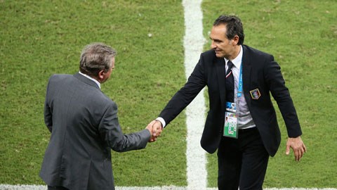 Góc chiến thuật Anh 1-2 Italia: Chiến thắng của Prandelli