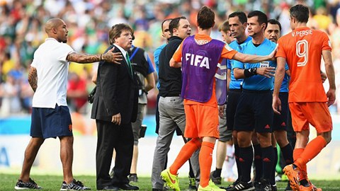 Họ nói gì sau trận Hà Lan 2-1 Mexico?