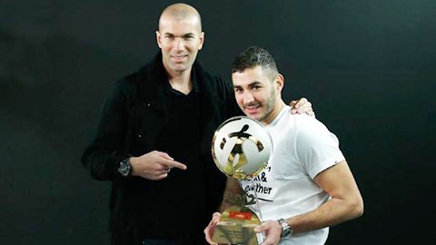 Karim Benzema tỏa sáng tại World Cup: Trưởng thành hơn nhờ Zidane Karim Benzema tỏa sáng tại World Cup: Trưởng thành hơn nhờ Zidane