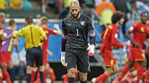 Tim Howard lập kỷ lục World Cup về cứu thua Tim Howard lập kỷ lục World Cup về cứu thua