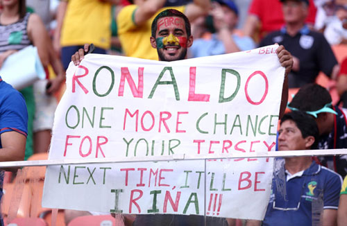 Những poster vui tại World Cup 2014 - 5
