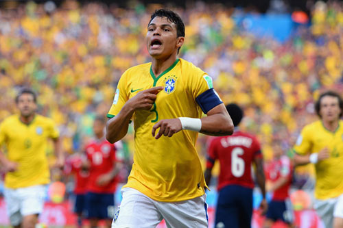 Sau vụ Suarez, Barca dốc túi mua Thiago Silva - 1