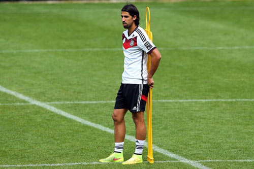 Vì sao Arsenal “vỡ mộng” chiêu mộ Sami Khedira? - 1