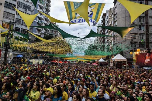 Chung kết World Cup: Nỗi đau fan Brazil tăng bội phần - 1