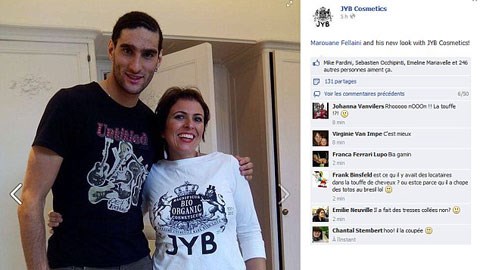 Fellaini trông lạ lẫm khi không còn mái tóc Fellaini trông lạ lẫm khi không còn mái tóc