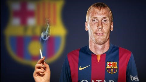 Tân binh Barca tỏ thái độ bất chấp thói quen xấu