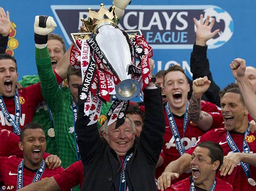 MU vẫn rơi tự do: Vì Sir Alex quá “đỉnh” - 1