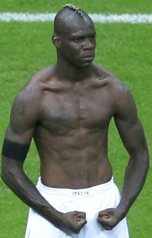 Balotelli - Anh hề chơi ngông - 1