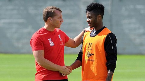 Vấn đề của Liverpool: Raheem Sterling đang bị quá tải Vấn đề của Liverpool: Raheem Sterling đang bị quá tải