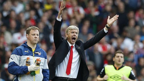 Wenger lo lắng vì Arsenal đã kém Chelsea 11 điểm