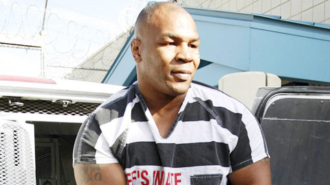 Mike Tyson từng bị xâm hại tình dục