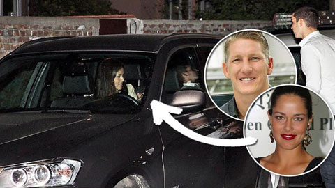 Schweinsteiger bắt cá hai tay