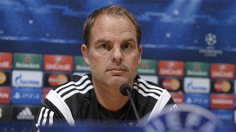 HLV Frank de Boer chuẩn bị sẵn bất ngờ cho Barca