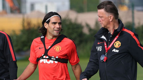 HLV Van Gaal sợ Falcao không đủ thể lực đá ở Premier League