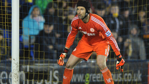Tin giờ chót ngày 5/11: Petr Cech có thể bắt chính đêm nay trước Maribor