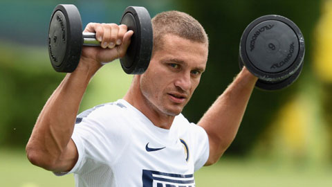 Vidic trở lại M.U sau khi thất bại ở Inter?