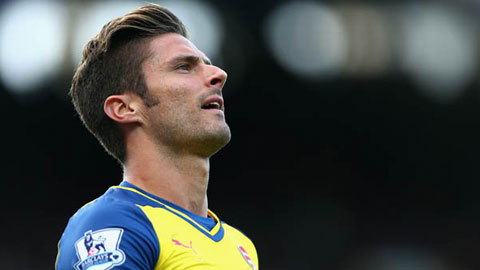 Wenger cảnh báo Giroud về nguy cơ mất suất đá chính