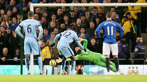 Man City: Thắng lợi nhờ ý chí và may mắn