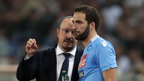 Giữ Higuain hay thế lực Napoli sụp đổ?