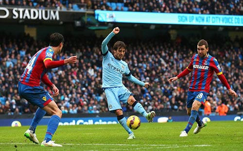 Bắt kịp Chelsea, “sao” Man City mở tiệc cùng dàn WAG - 1