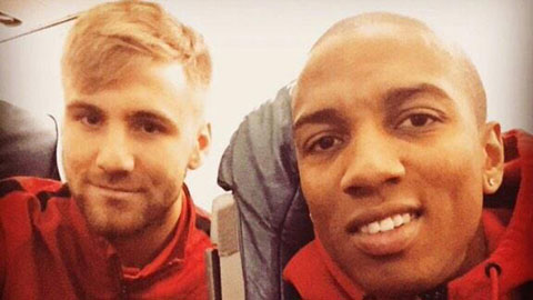 Luke Shaw sẵn sàng tái xuất ngay tối nay