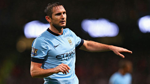 Lampard có thể tiếp tục khoác áo Man City ở mùa 2015/16