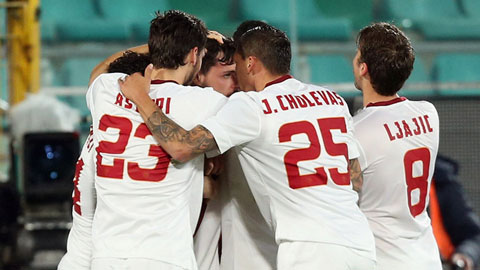 Vòng 19 Serie A: Roma và Inter hụt bước